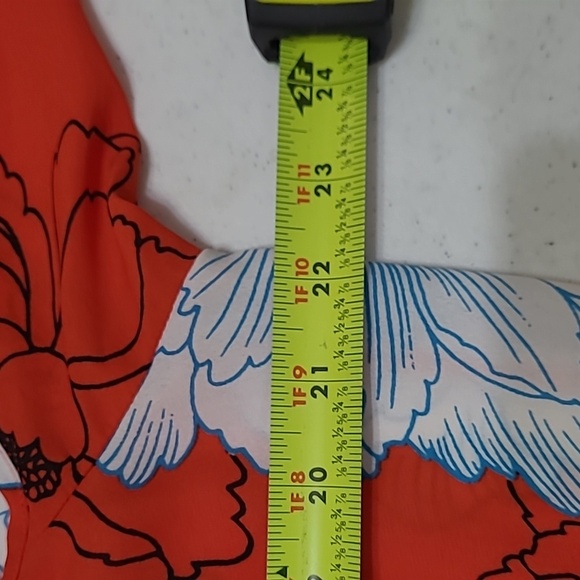 Chaus Reddish Orange Floral Cold Shoulder Blouse size Medium - Picture 7 of 8